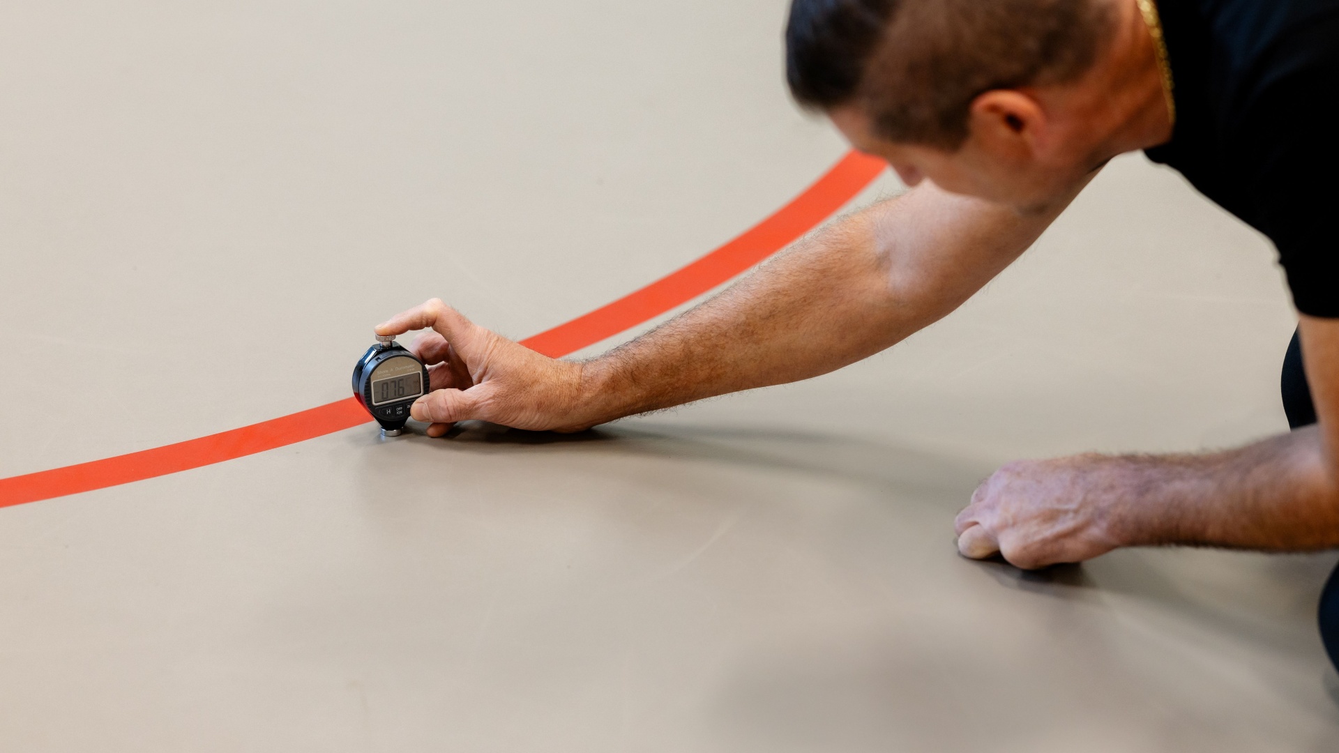 Renovate or replace a sports floor: when to choose which?