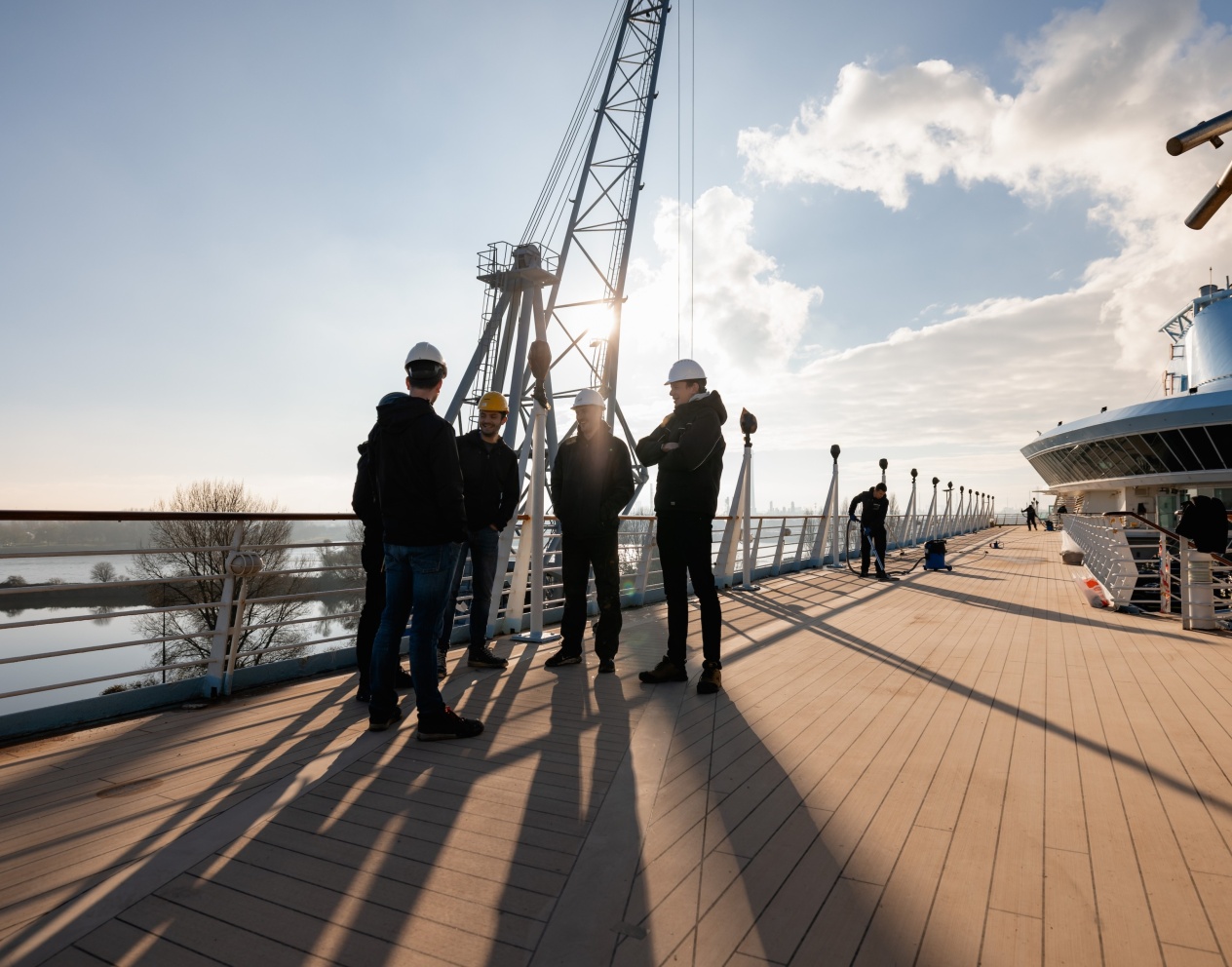 On-site and shipyard installation