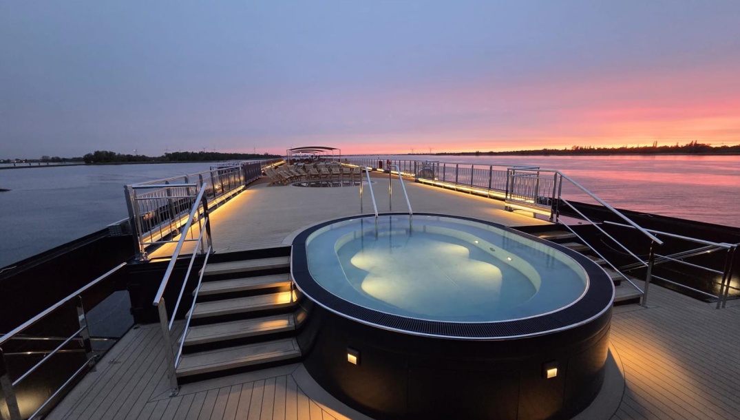 Eco Teak dek op luxe riviercruiseschip